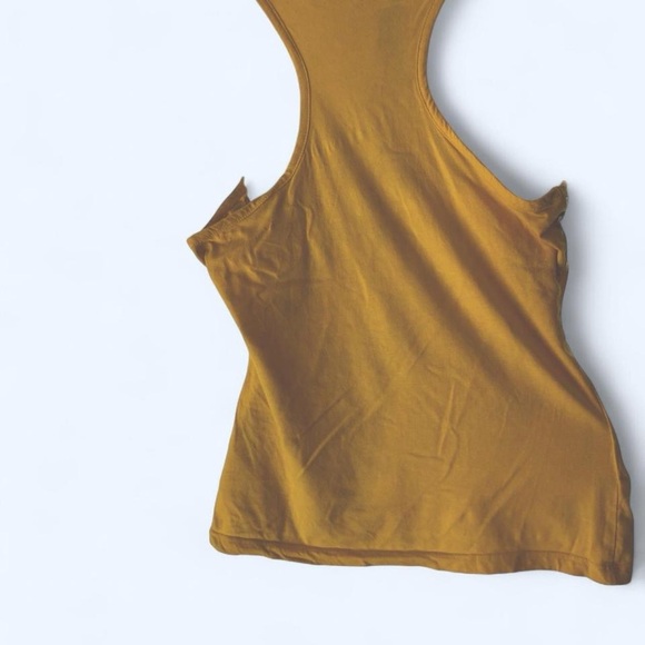 Guess Yellow Embellished Sleeveless Tank Top L Luxury - Picture 2 of 3